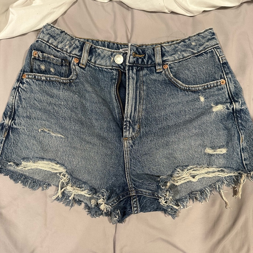 Barely Worn Garage Festive Jean Shorts 27